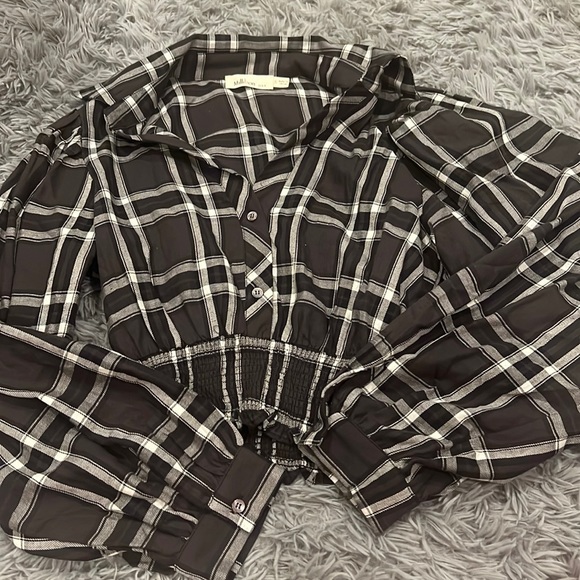 Plaid Crop Blouse - Picture 6 of 9